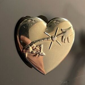 Vintage 80s Gold E.T. Extra Terrestrial Heart Brooch with Hand & Star Design